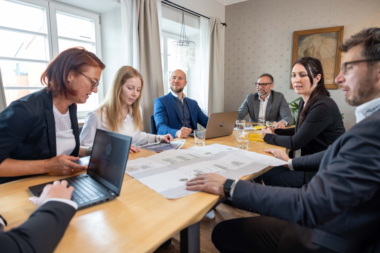 Unser Vertriebsteam im Beratungsgespräch